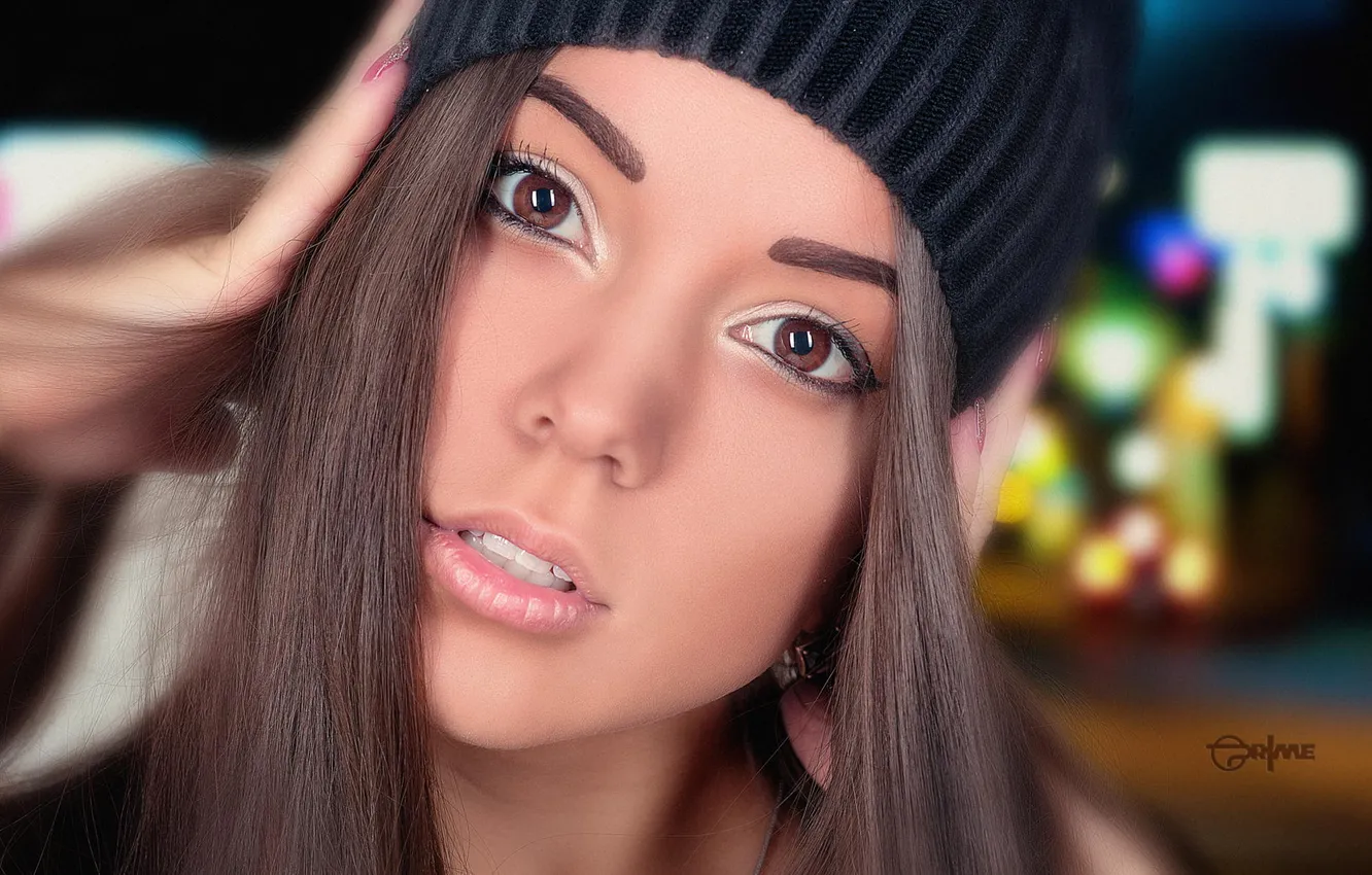 Photo wallpaper eyes, look, sexy, hat, hands, lips, cutie, photographer