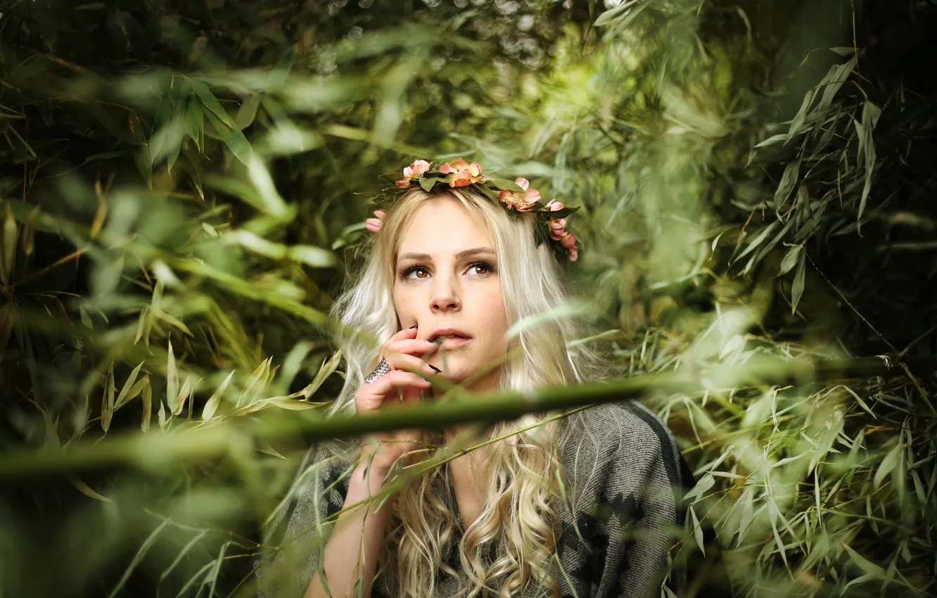 Photo wallpaper girl, bamboo, blonde, wreath
