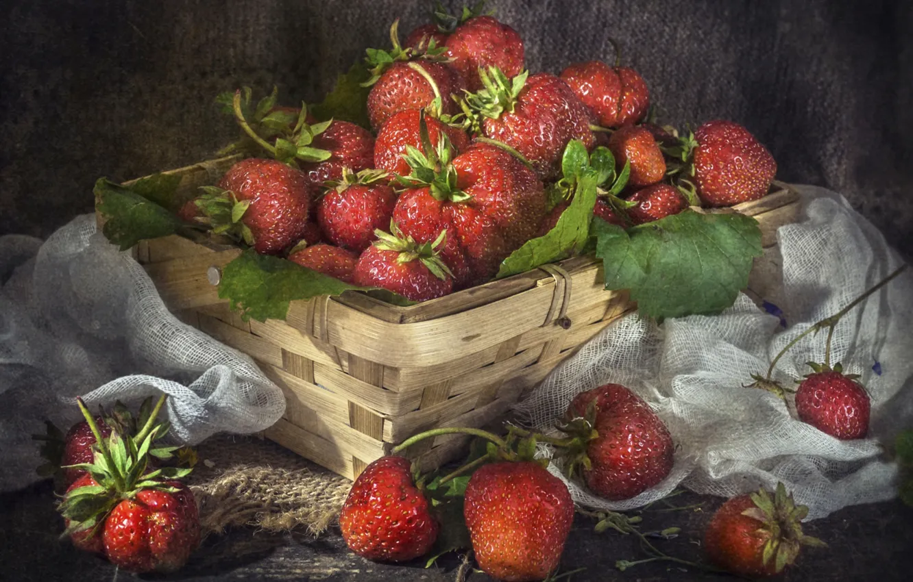 Photo wallpaper berries, strawberry, basket