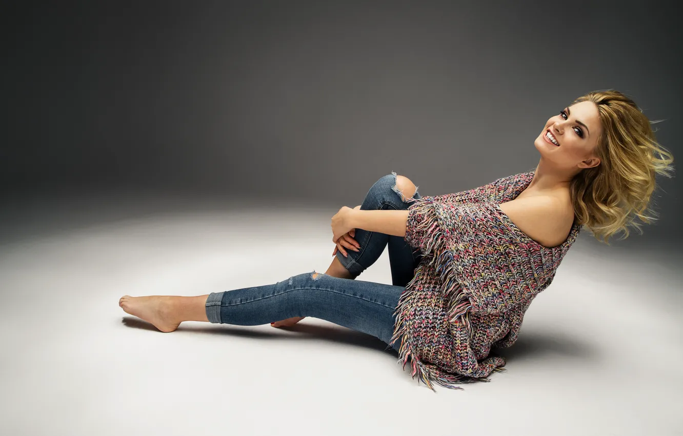 Photo wallpaper pose, smile, background, jeans, makeup, hairstyle, brown hair, beauty