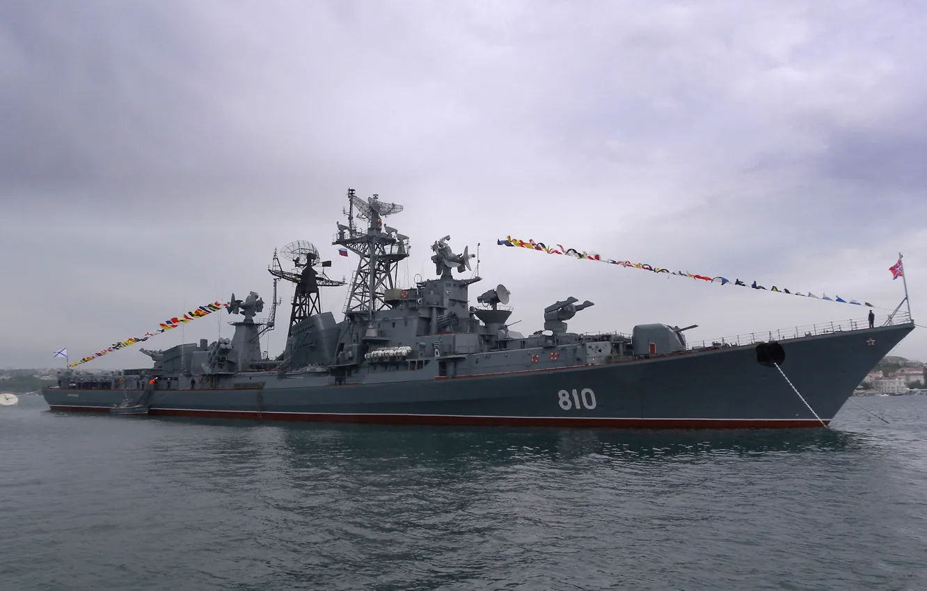 Photo wallpaper holiday, Patrol ship, Sevastopol, The Black Sea Fleet, &ampquot;Clever&ampquot;, flags of colorization, &ampquot;singing frigate&ampquot;