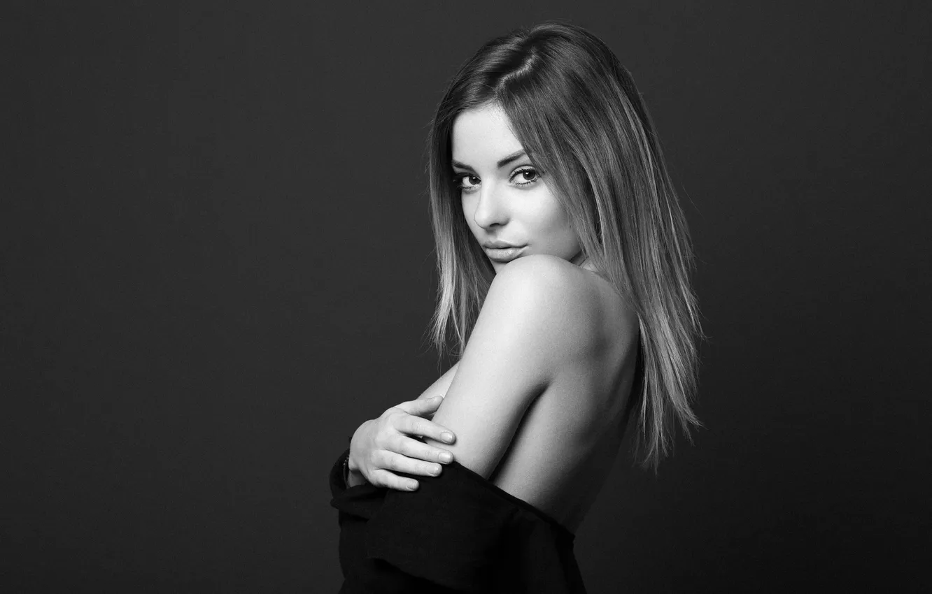 Photo wallpaper monochrome, women, portrait, simple background