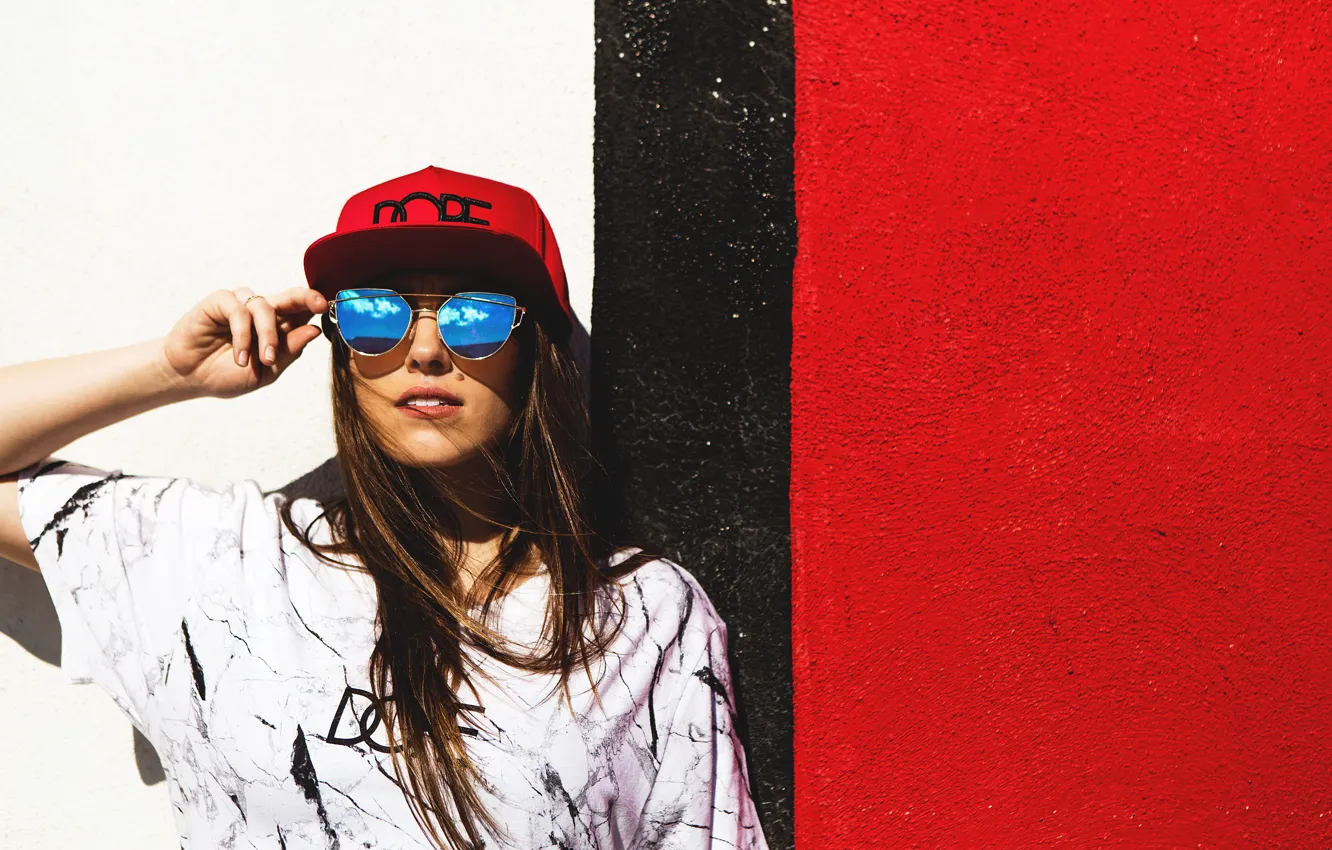Photo wallpaper face, style, background, wall, model, glasses, cap