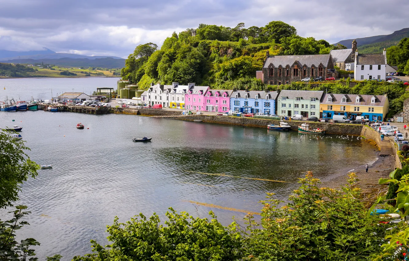 Photo wallpaper landscape, the city, Strait, island, home, boats, Scotland, The Channel