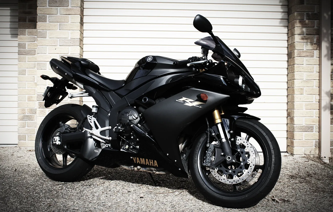 Yamaha YZF r1 Black