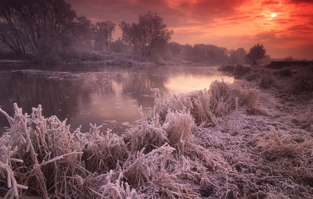 Photo wallpaper frost, autumn, the sun, sunset, river, UK