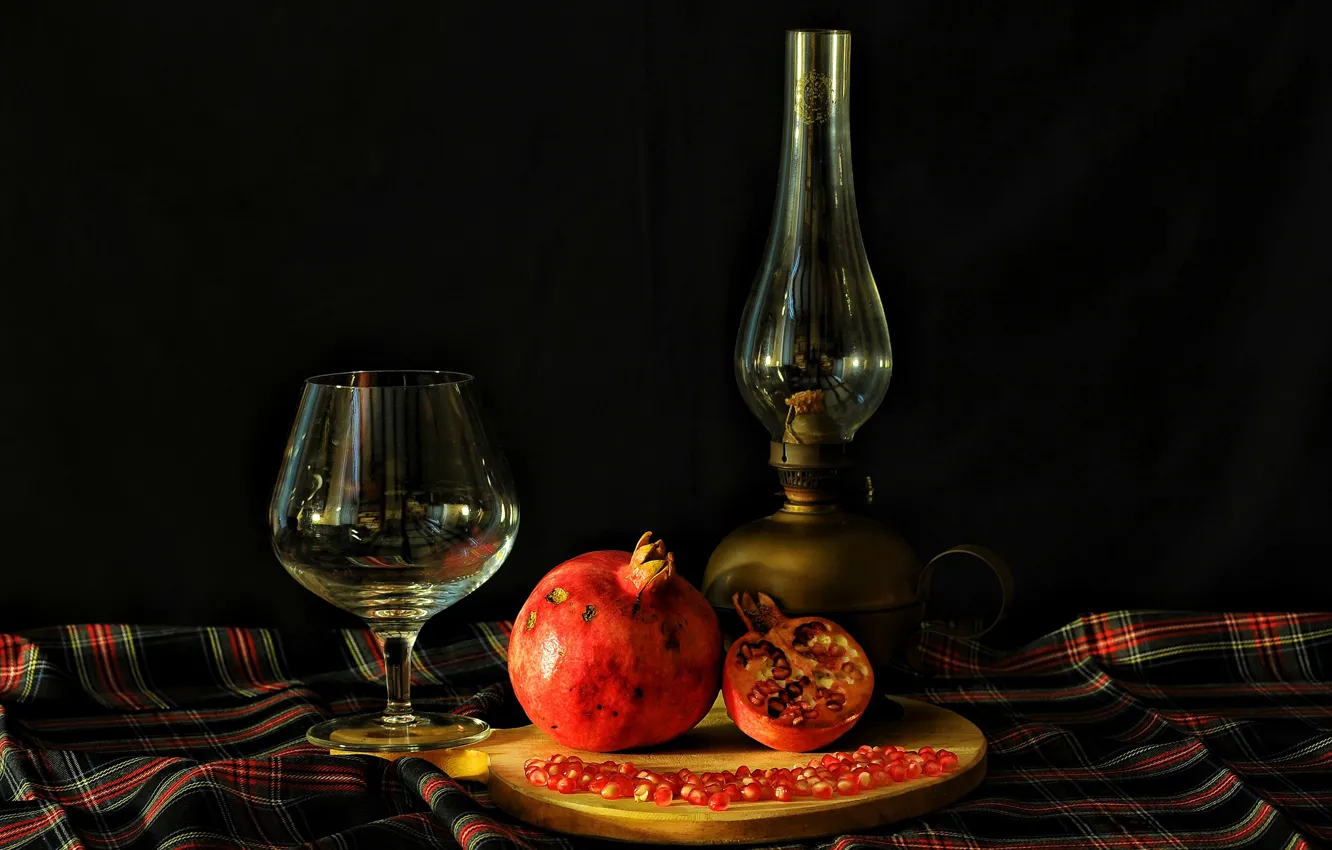 Photo wallpaper table, Board, glass, lamp, kerosene stove, tablecloth, garnet