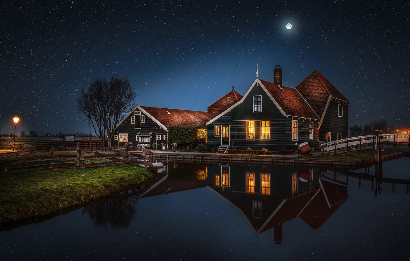 Photo wallpaper water, stars, reflection, night, the city, house, the moon, house