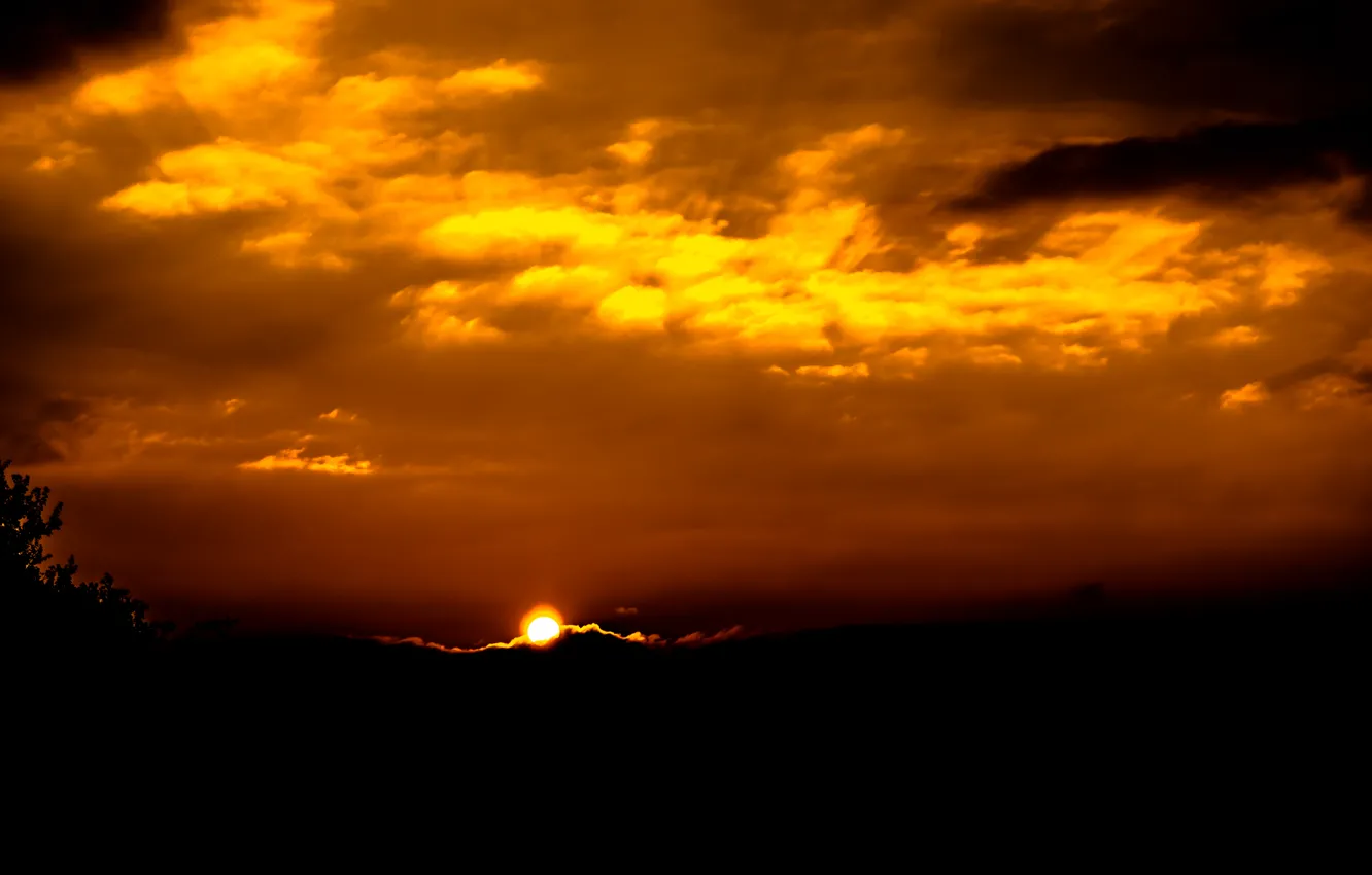 Photo wallpaper dark, golden, sunset, autumn, clouds, rays, sun, dusk