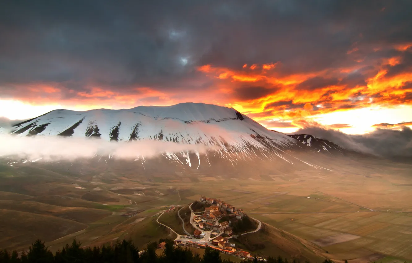 Photo wallpaper landscape, sunset, mountains, valley