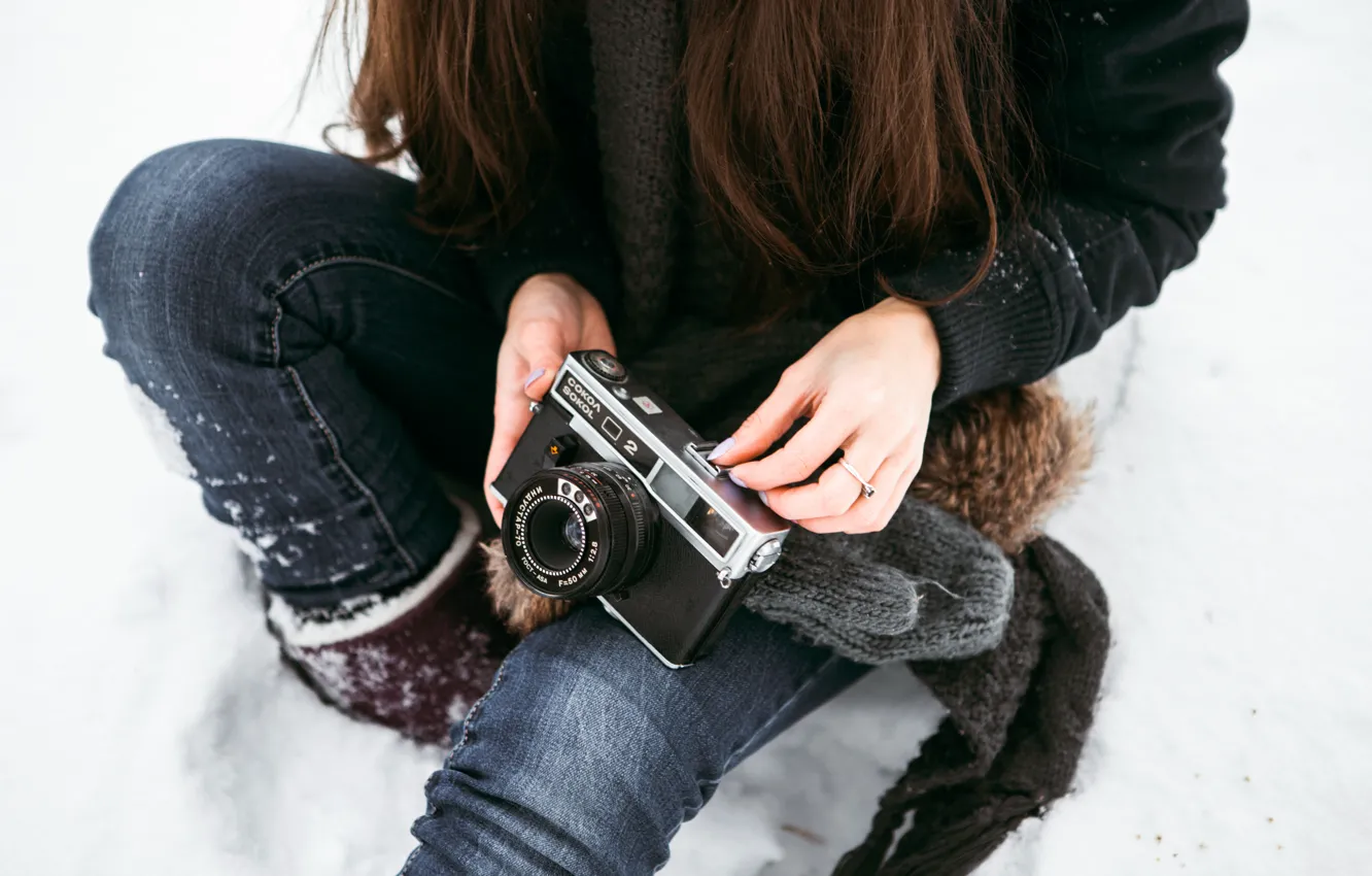 Photo wallpaper winter, snow, Girl, camera, Falcon