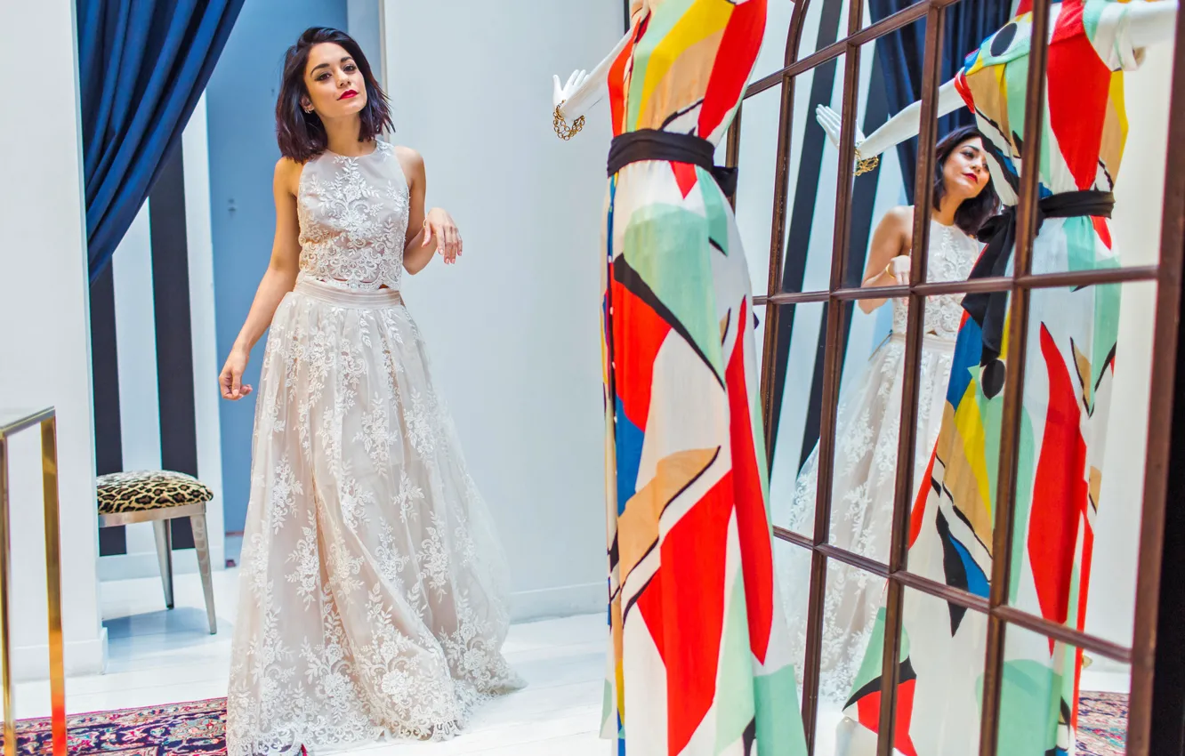 Photo wallpaper reflection, dress, actress, mirror, brunette, newspaper, dummy, in white