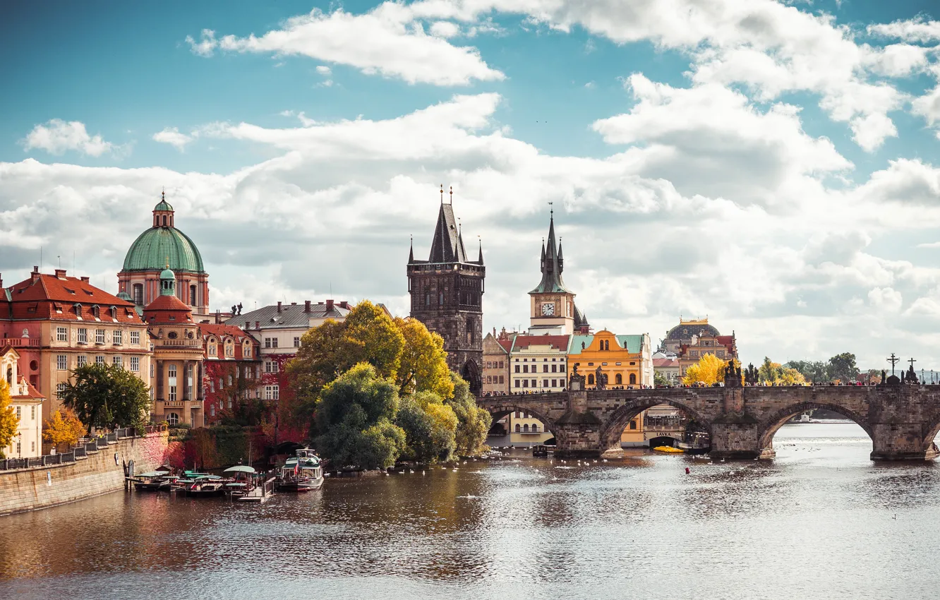 Photo wallpaper the sky, bridge, river, home, Prague, Czech Republic
