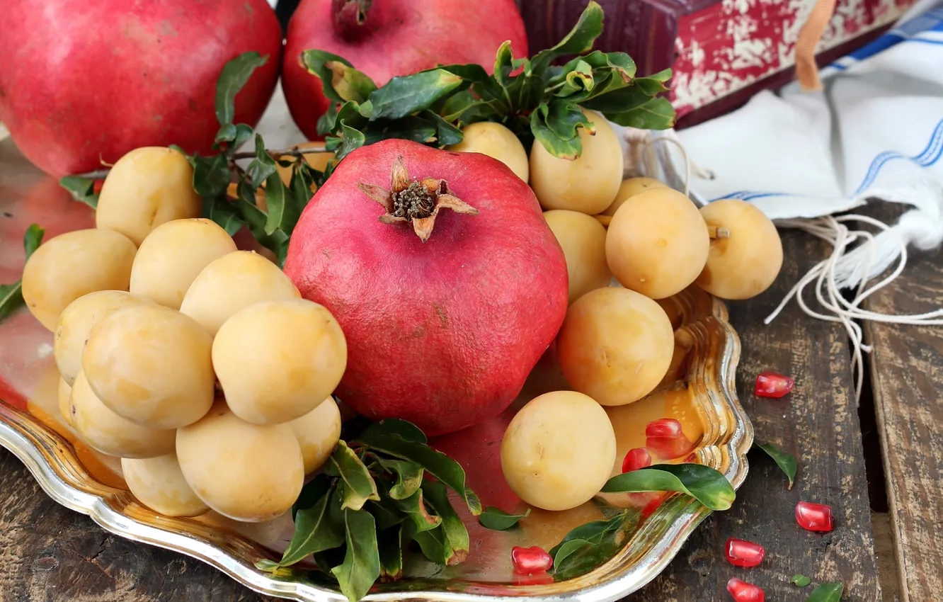 Photo wallpaper fruit, plum, garnet, plum