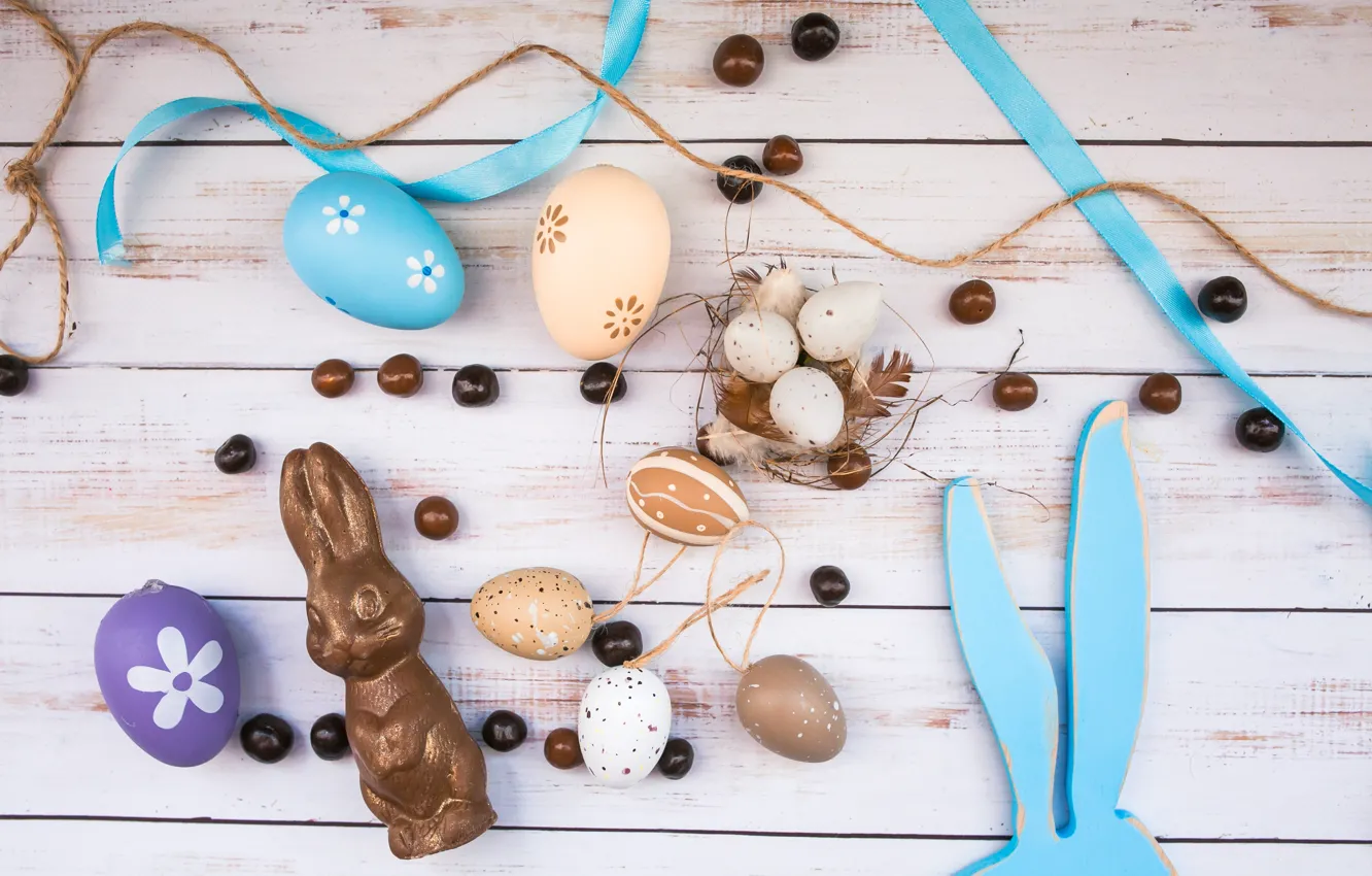 Photo wallpaper chocolate, eggs, feathers, Easter, socket, Ears, Holiday, wooden background