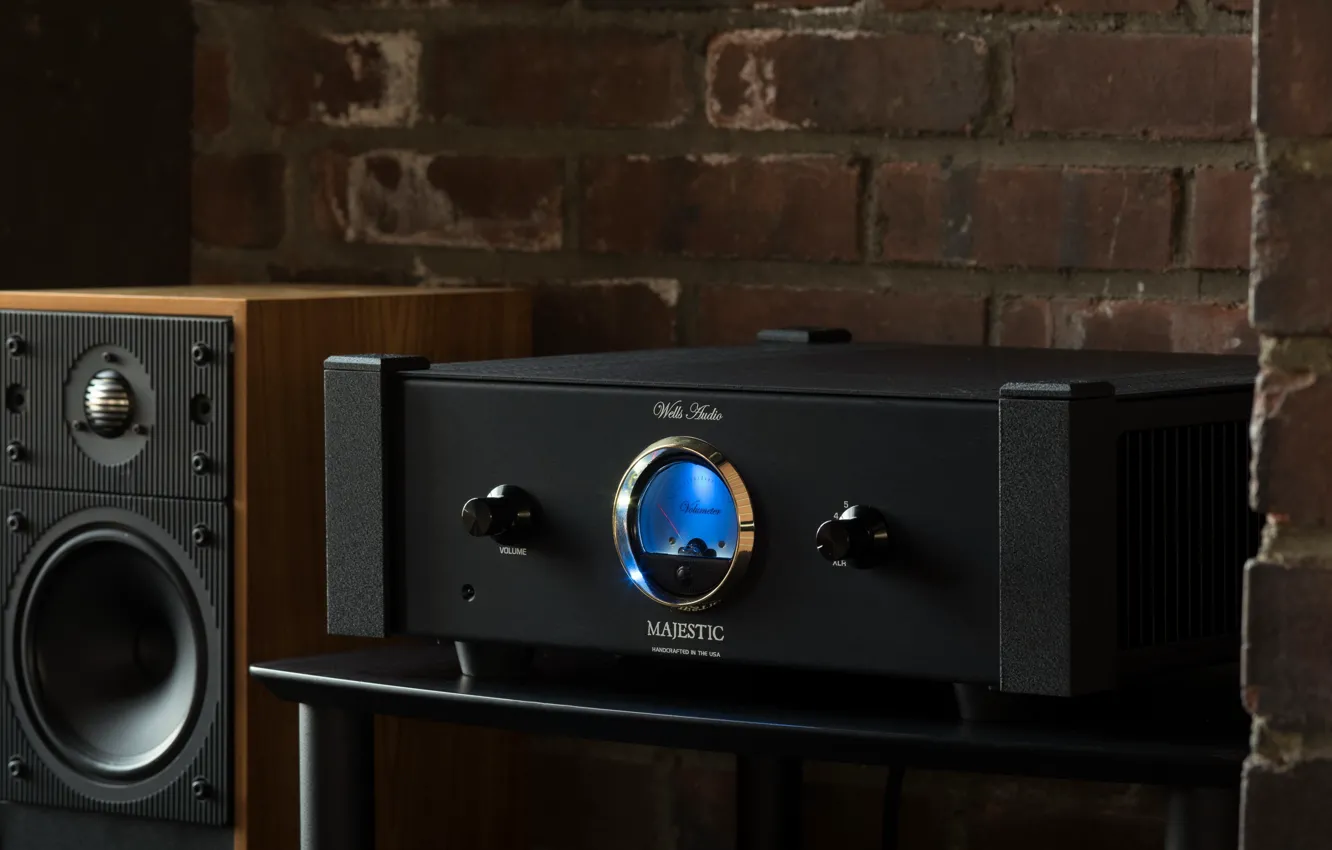 Photo wallpaper Majestic, Wells Audio, Integrated Amplifier