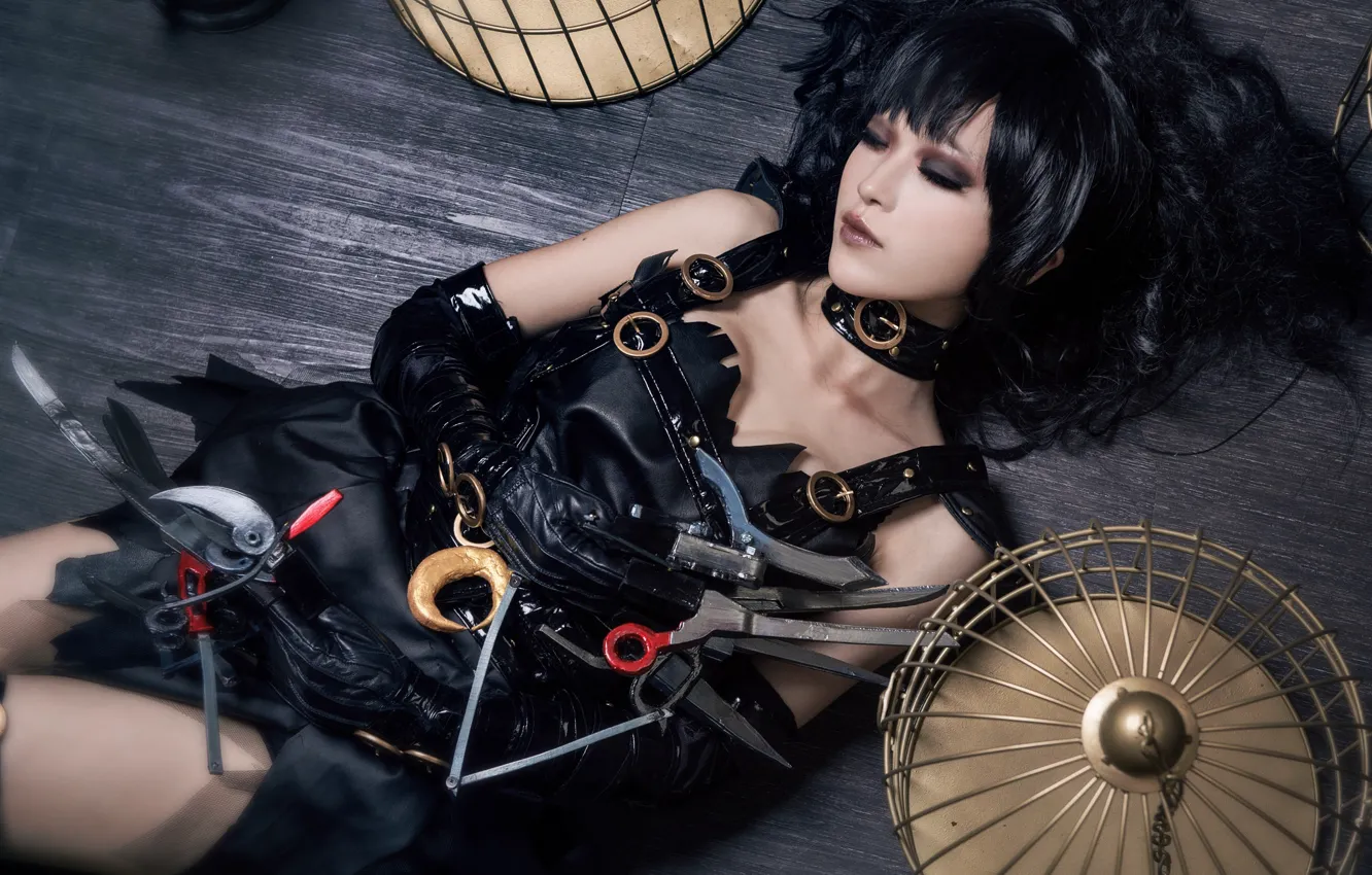 Photo wallpaper look, girl, face, pose, style, weapons, background, black