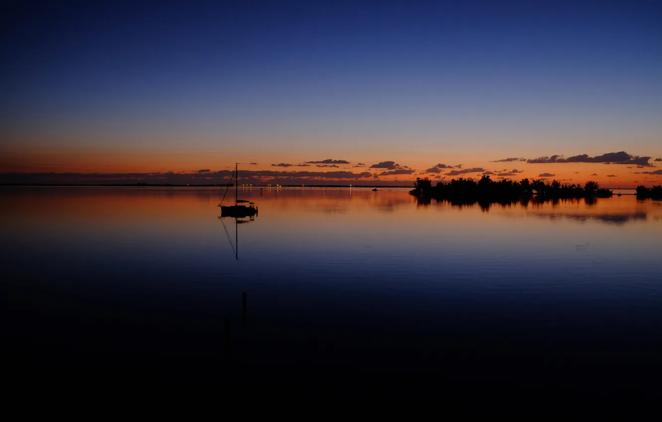 Photo wallpaper the sky, clouds, night, lake, boat, yacht, glow
