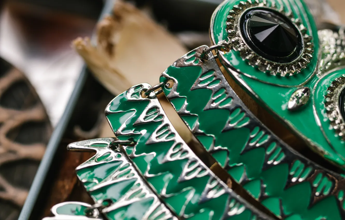 Photo wallpaper macro, necklace, suspension