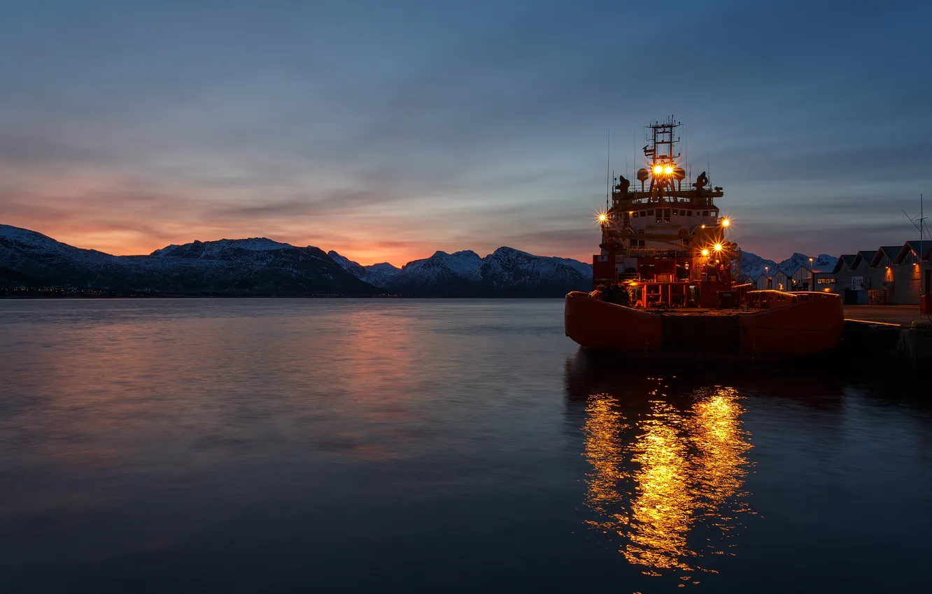 Photo wallpaper lights, boat, morning, Scotland, barge