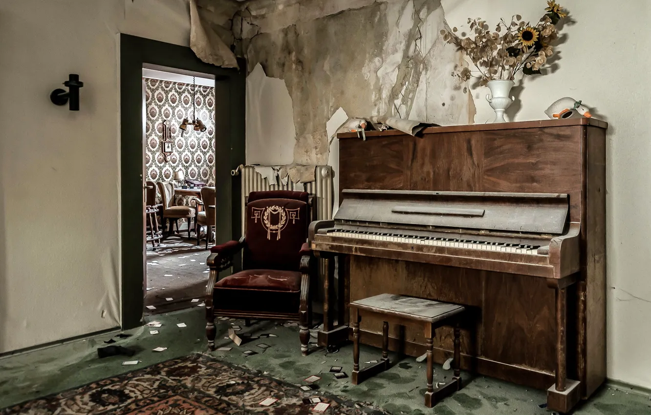 Photo wallpaper room, the door, piano