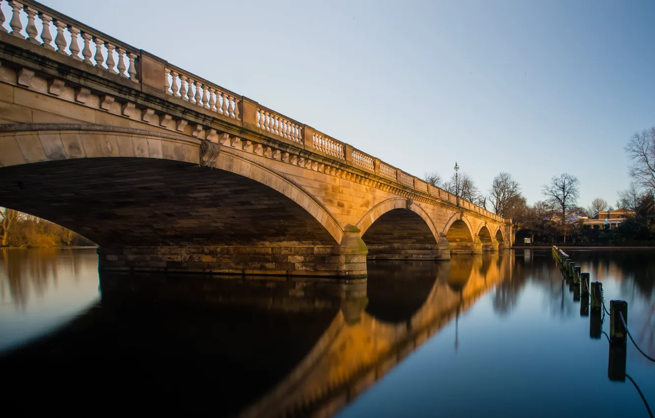 Photo wallpaper the sky, water, trees, England, London, UK, the bridge over the serpentine lake, Hyde Park