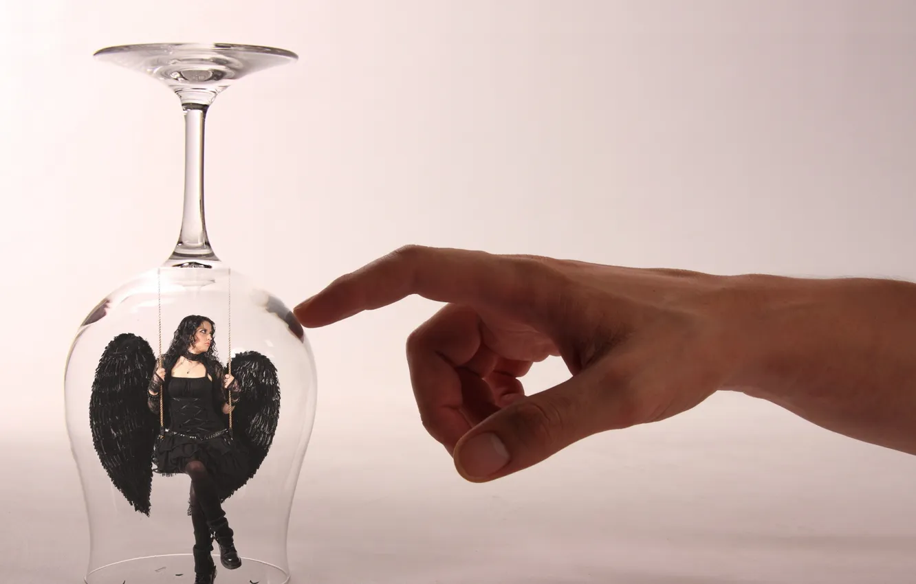 Photo wallpaper girl, glass, hands