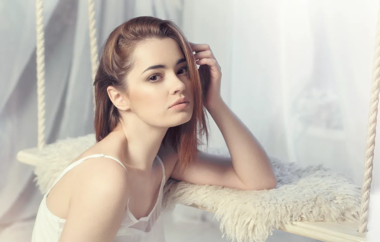 Photo wallpaper look, background, portrait, brown-eyed