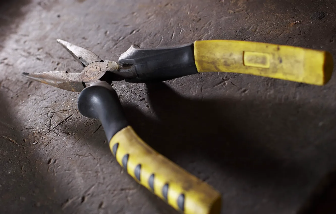 Photo wallpaper tool, pliers, workbench, Pliers