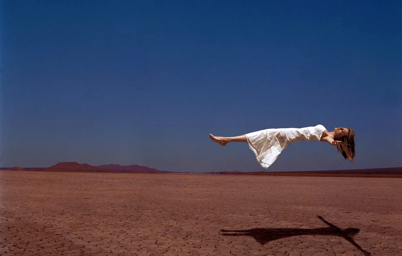 Photo wallpaper girl, flight, desert
