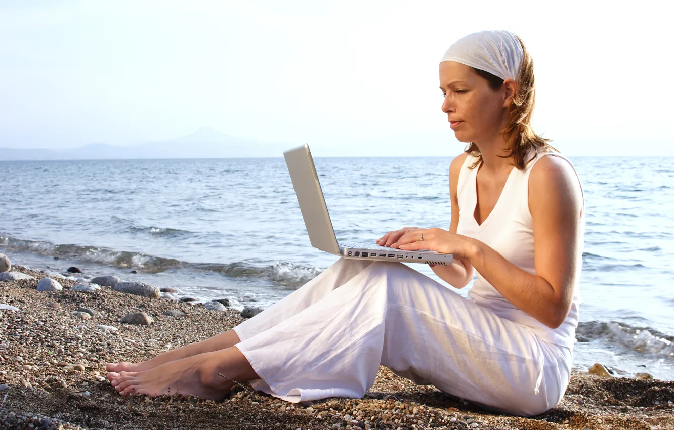 Photo wallpaper girl, summer, beach, party, beautiful, laptop, travel