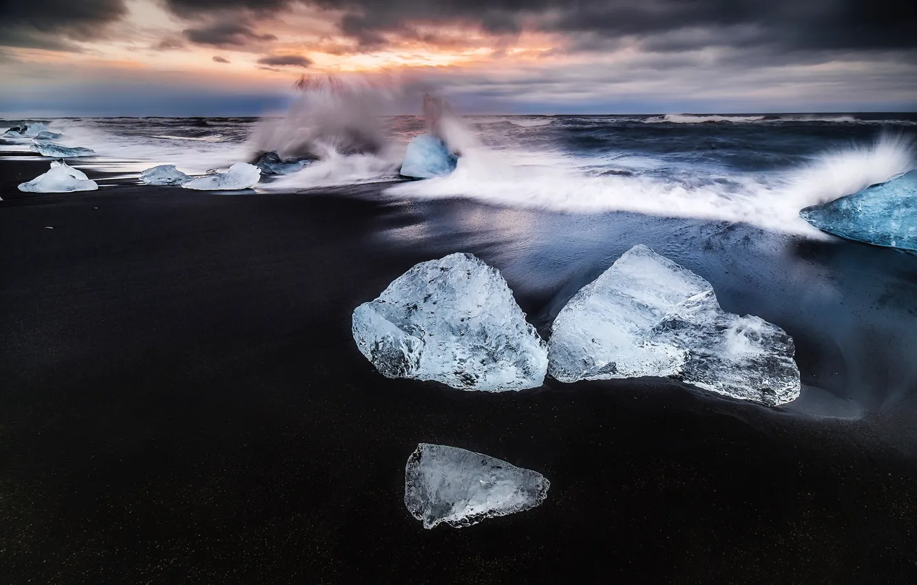 Photo wallpaper wave, beach, ice, splash, morning, Iceland, the glacial lagoon of Jökulsárlón