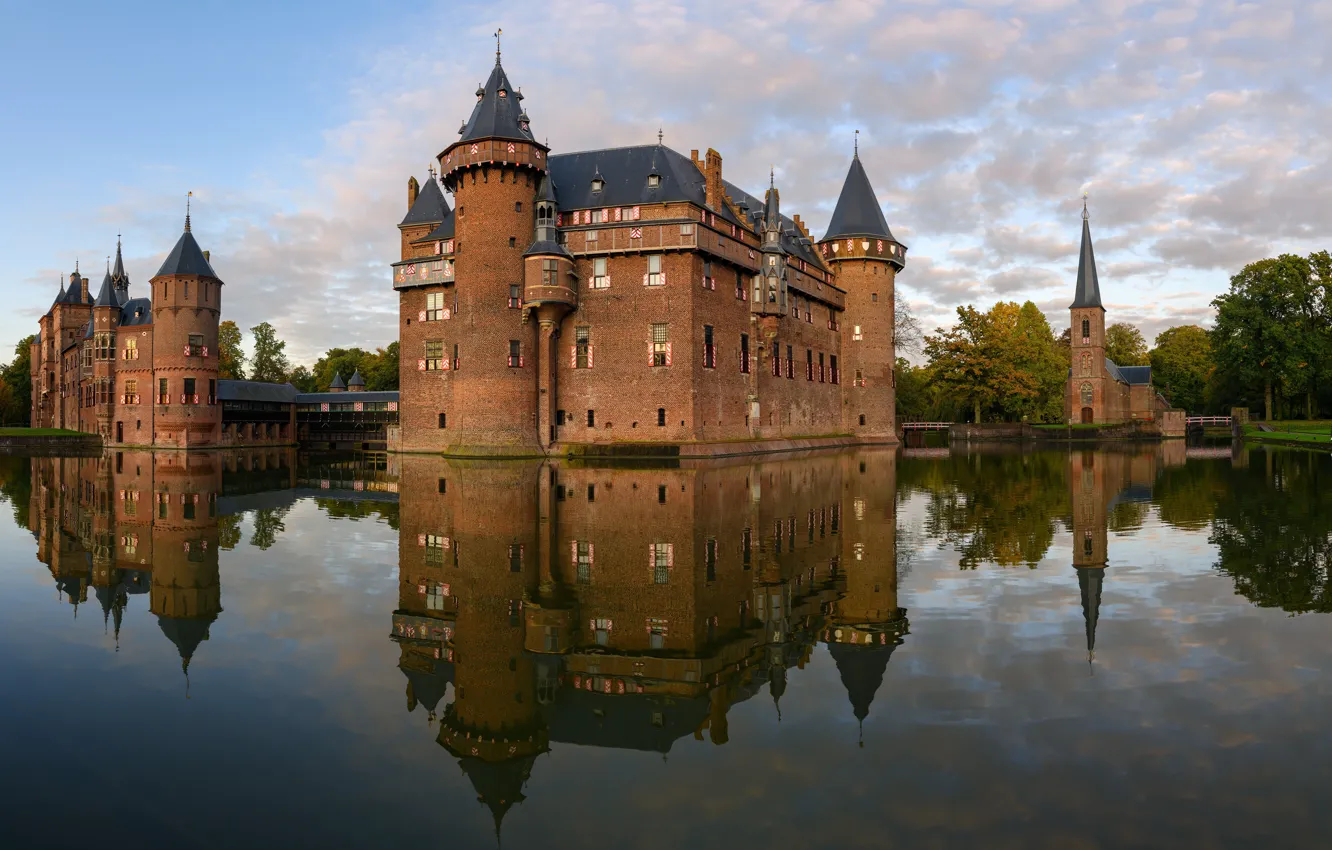Photo wallpaper photo, The city, Castle, Netherlands, Castle De Haar, Water channel