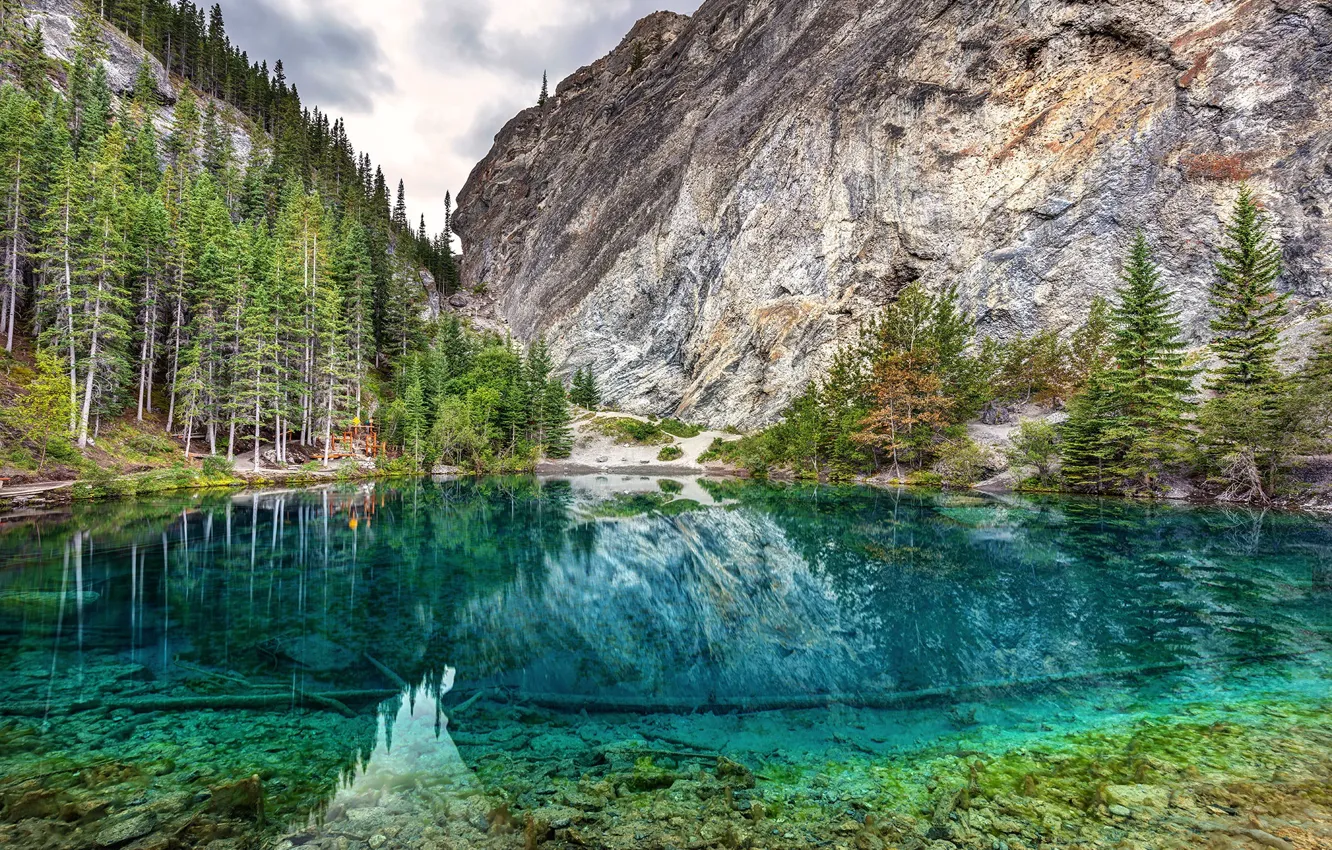 Photo wallpaper Alberta, Canada, near the town of Canmore, Grassi Lakes