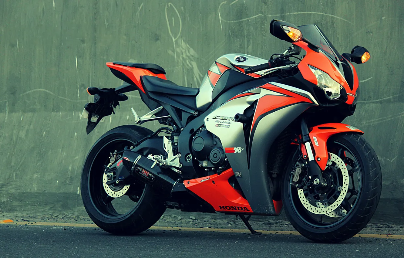 Photo wallpaper orange, wall, motorcycle, honda, bike, Honda, orange, cbr1000fireblade