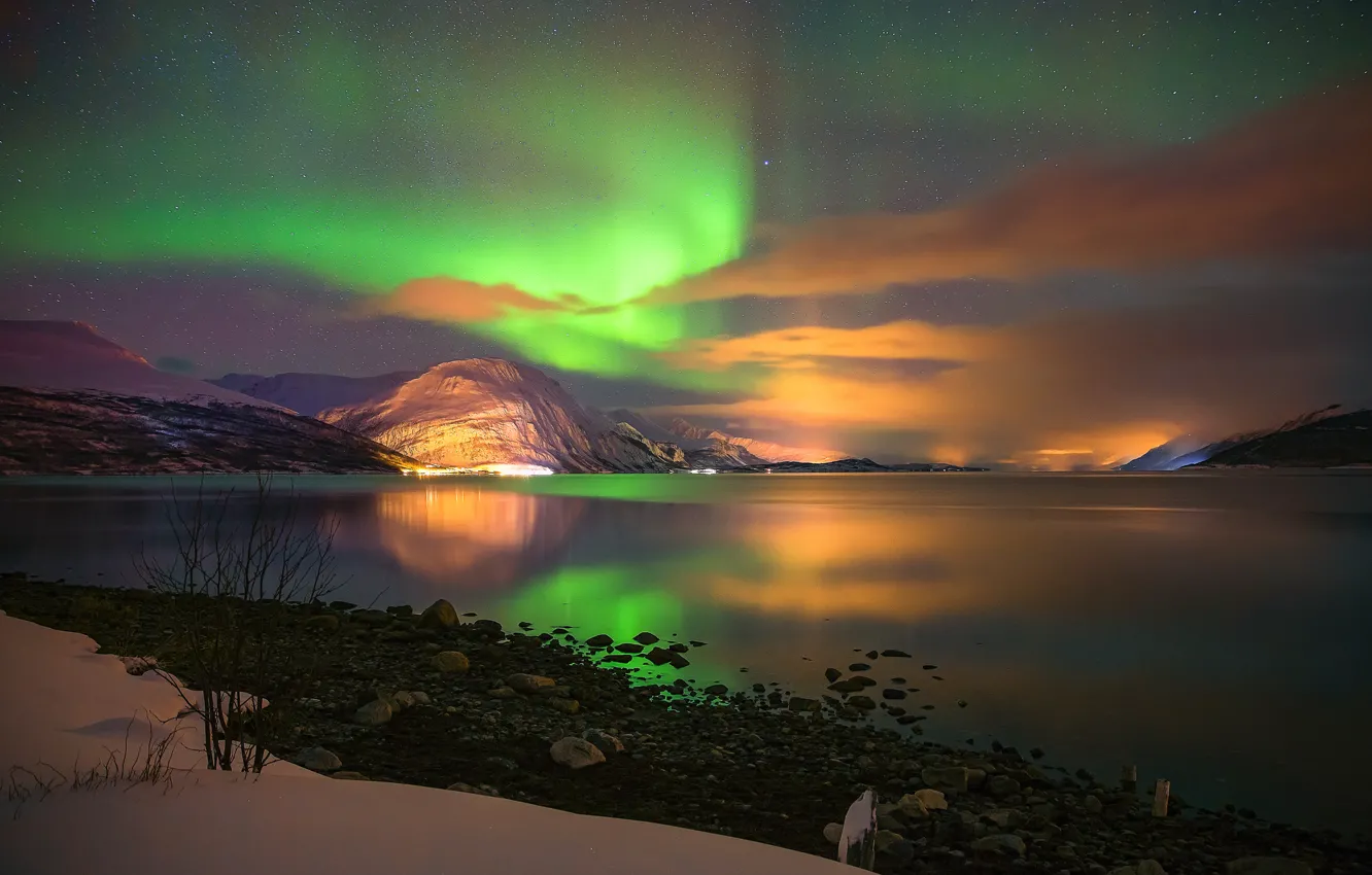 Photo wallpaper the sky, stars, mountains, night, shore, Northern lights, Aurora Borealis