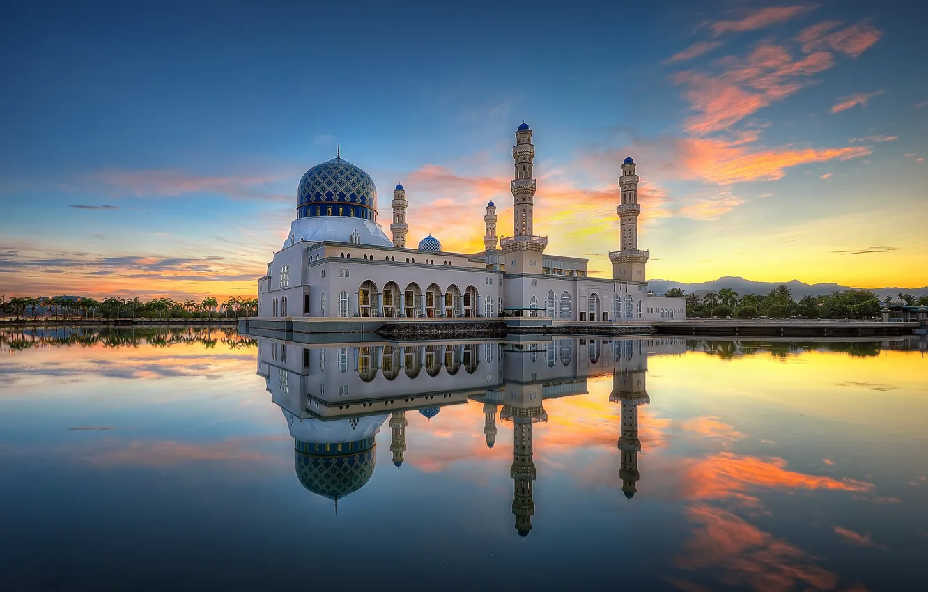 Photo wallpaper clouds, reflection, morning, mirror, Malaysia, Likas Bay, Kota Kinabalu city Mosque, sand road