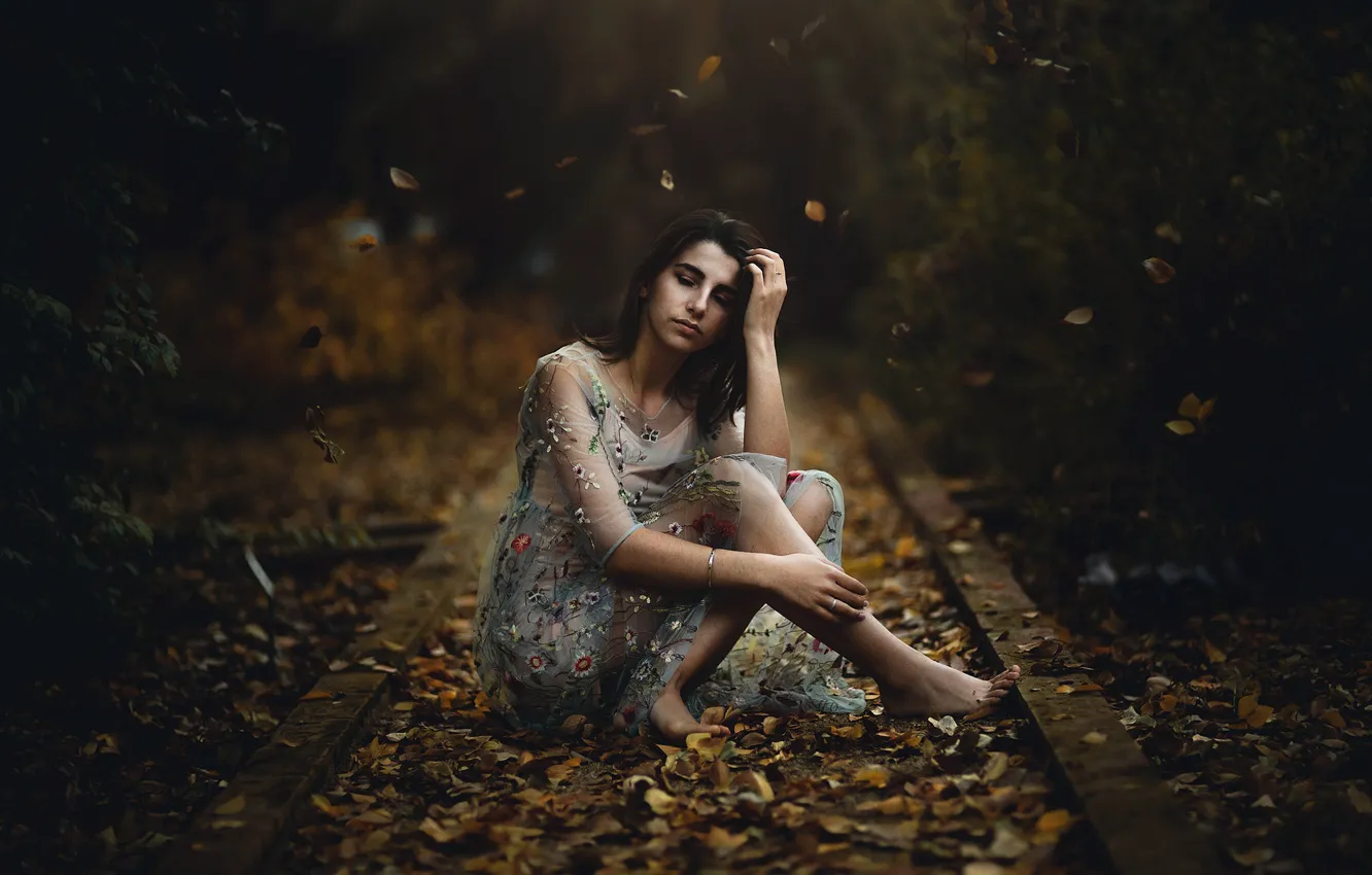 Photo wallpaper autumn, girl, Maria Nita Vlad