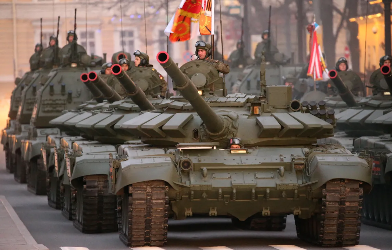 Photo wallpaper parade, May 9, T-72, battle tank