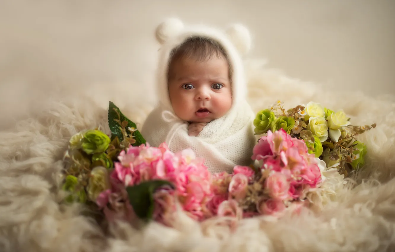Photo wallpaper flowers, scarf, baby, fur, shawl, ears, child, cap