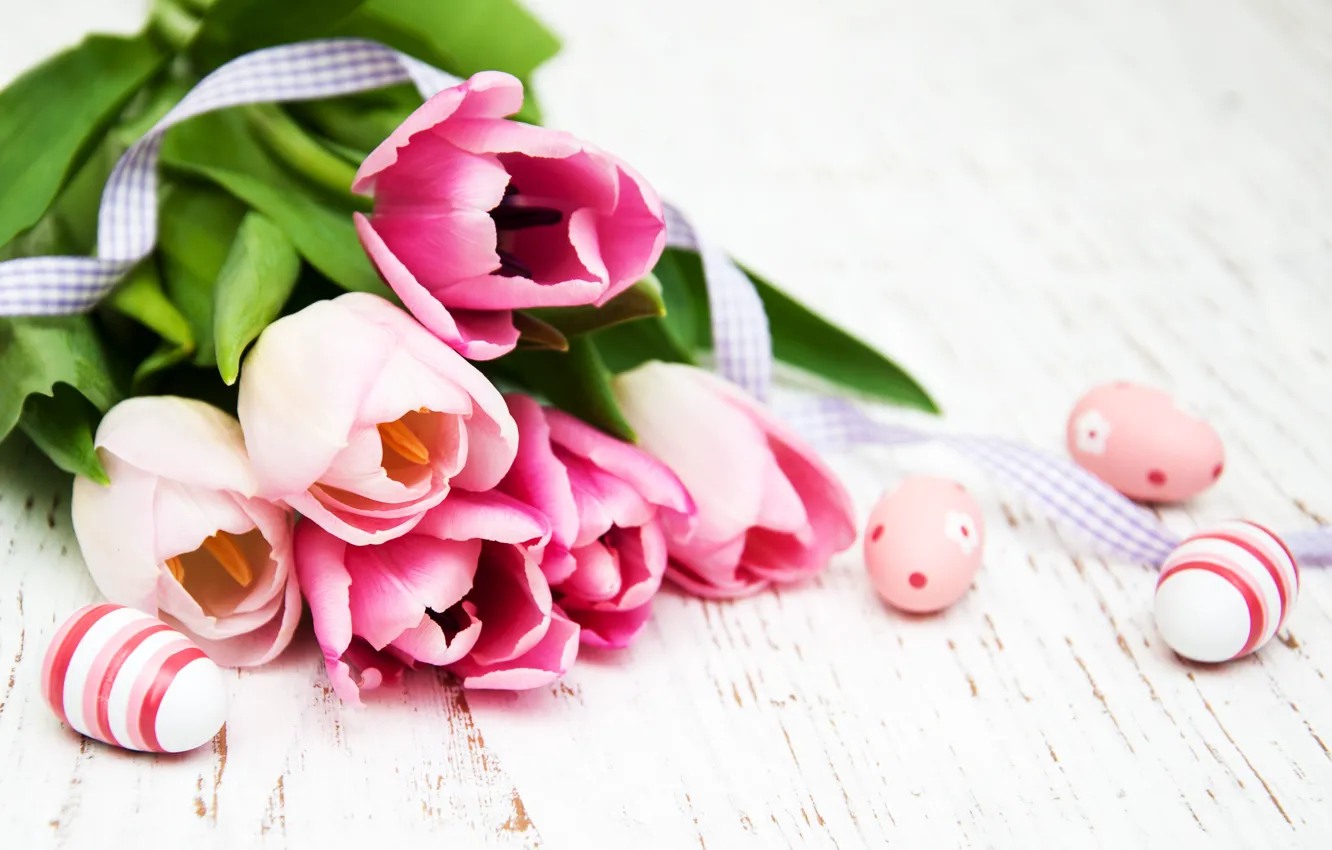 Photo wallpaper flowers, eggs, Easter, tulips, happy, wood, pink, flowers