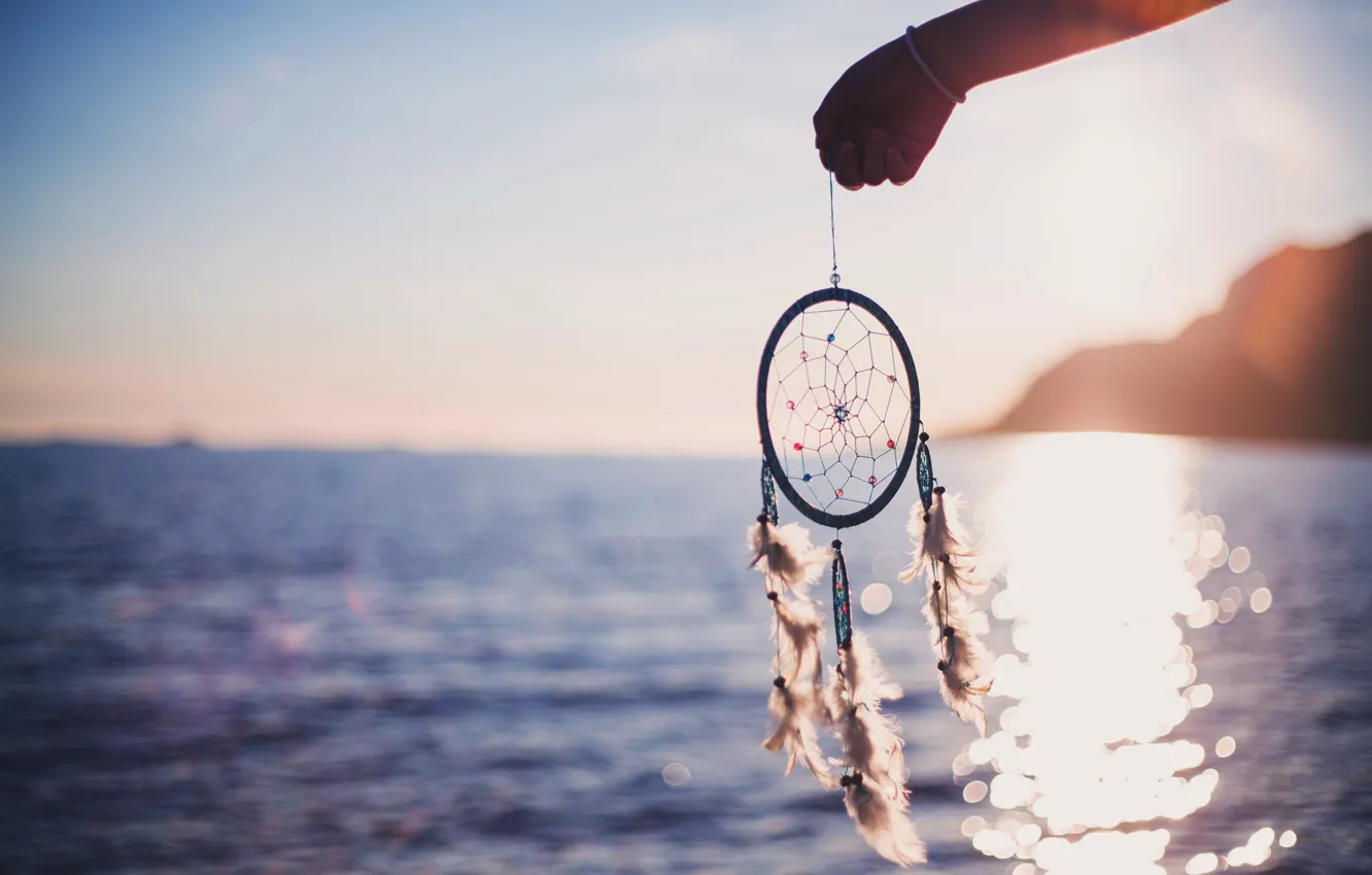Photo wallpaper feathers, hands, Dreamcatcher