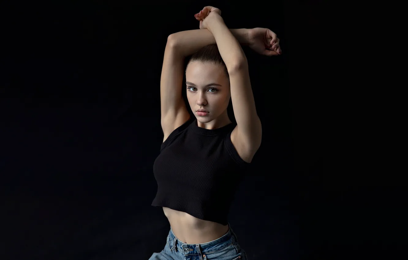 Photo wallpaper girl, studio, model, women, jeans, brunette, simple background, looking at viewer