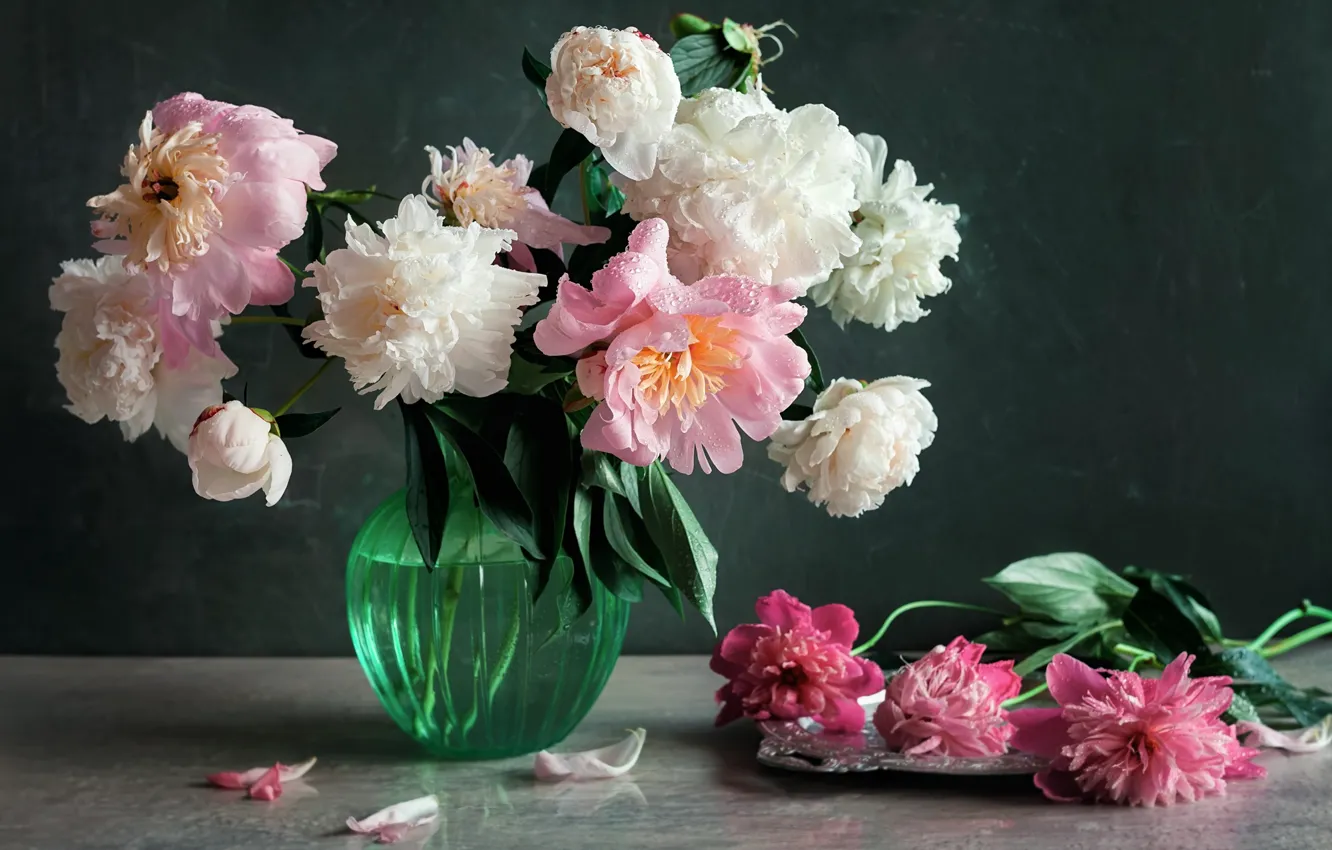 Photo wallpaper water, drops, flowers, petals, vase, peonies