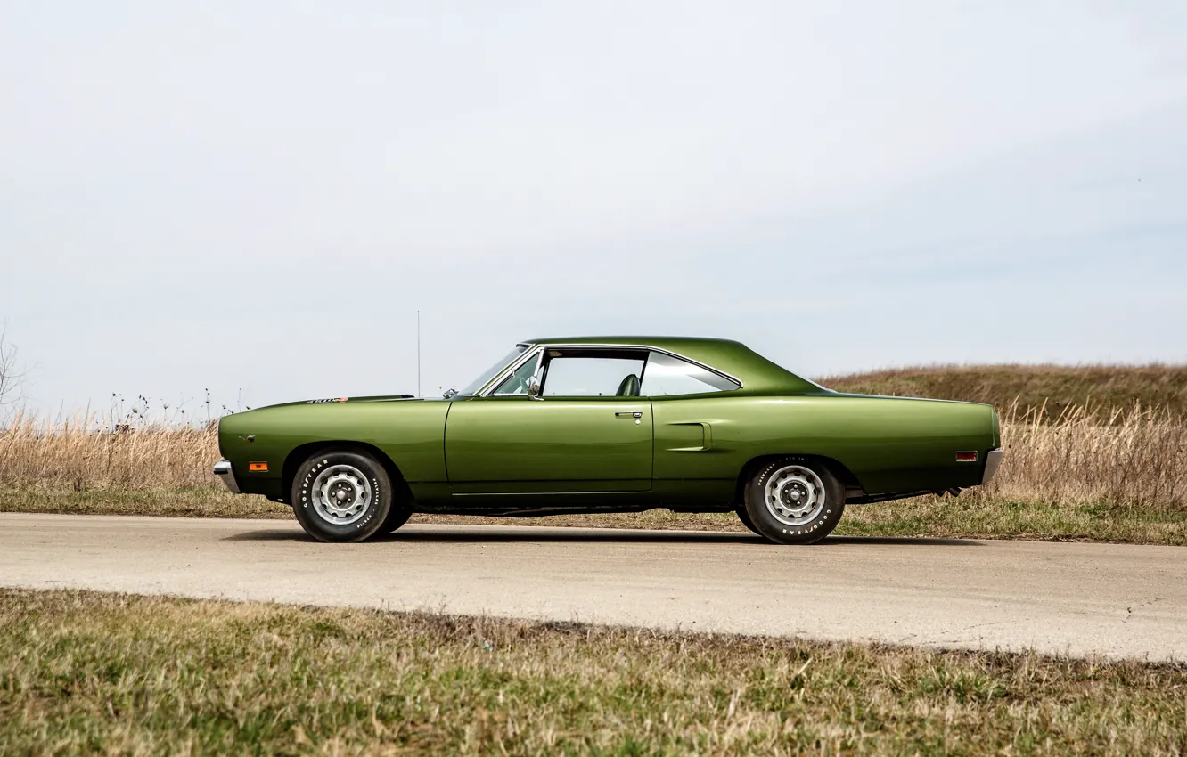 Photo wallpaper 1970, Plymouth, Road Runner, side view, Plymouth Road Runner 440+6 Hardtop Coupe