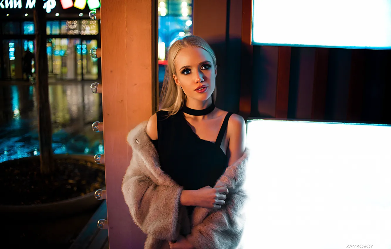 Photo wallpaper look, girl, makeup, blonde, coat, Artem Castle