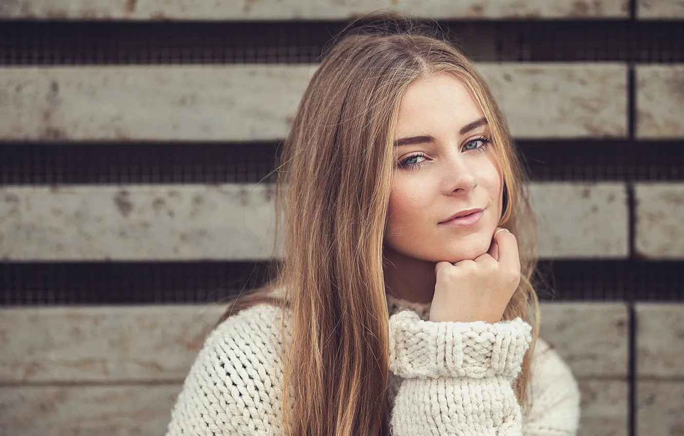 Photo wallpaper look, face, pose, background, model, portrait, hands, makeup