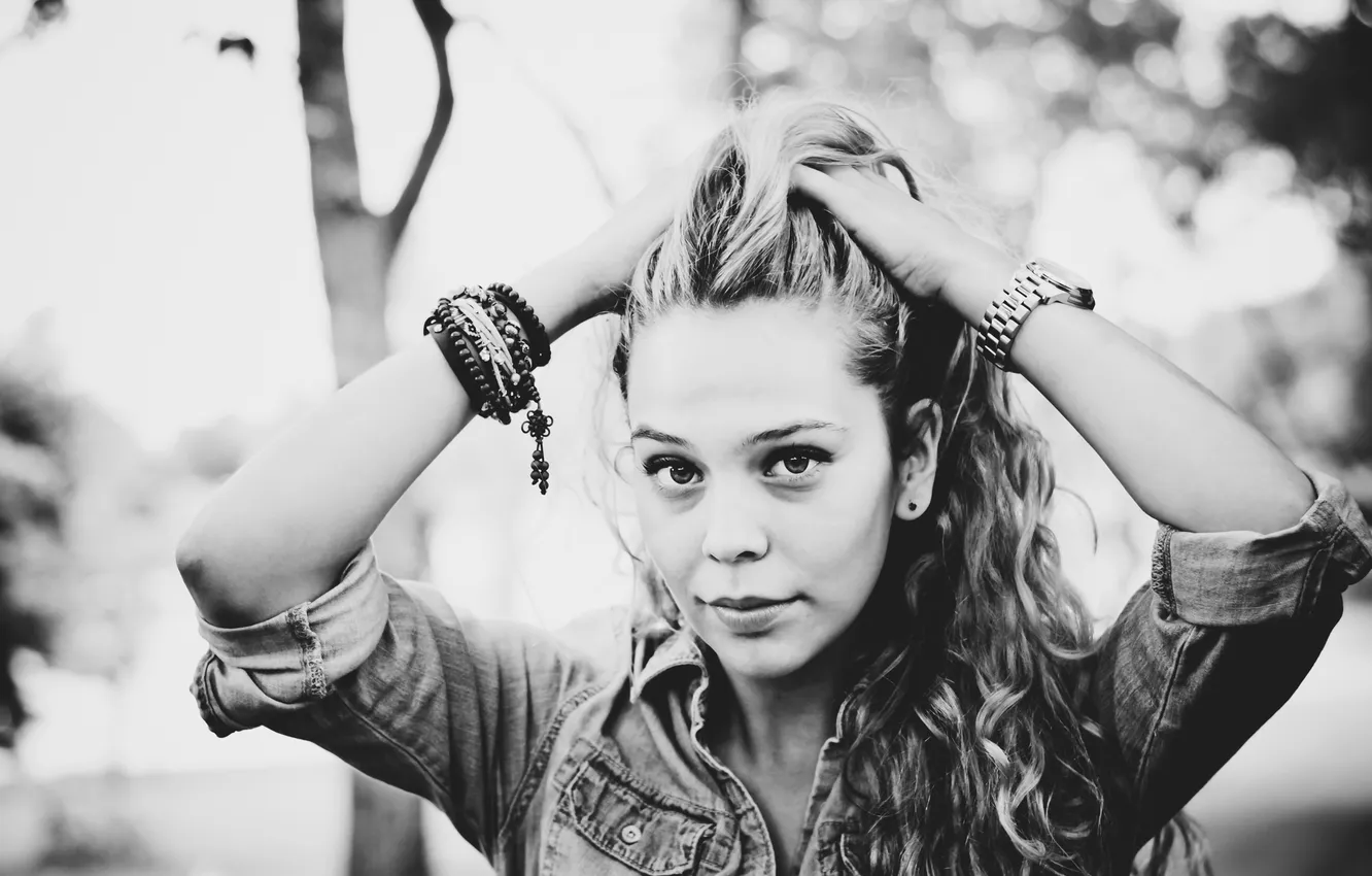 Photo wallpaper white, girl, bracelet, black