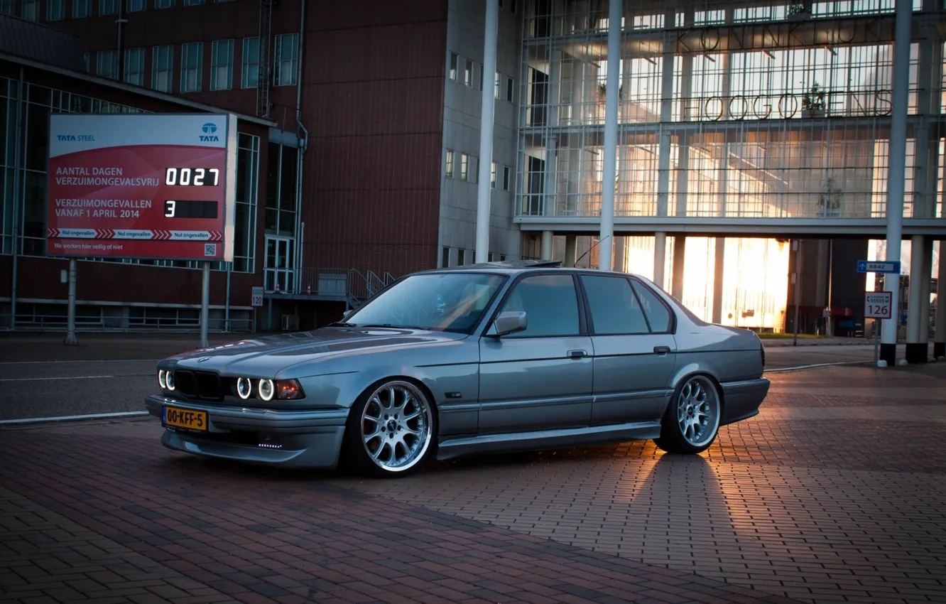 Photo wallpaper BMW, Tuning, Classic, BMW, Lights, Drives, Tuning, E32