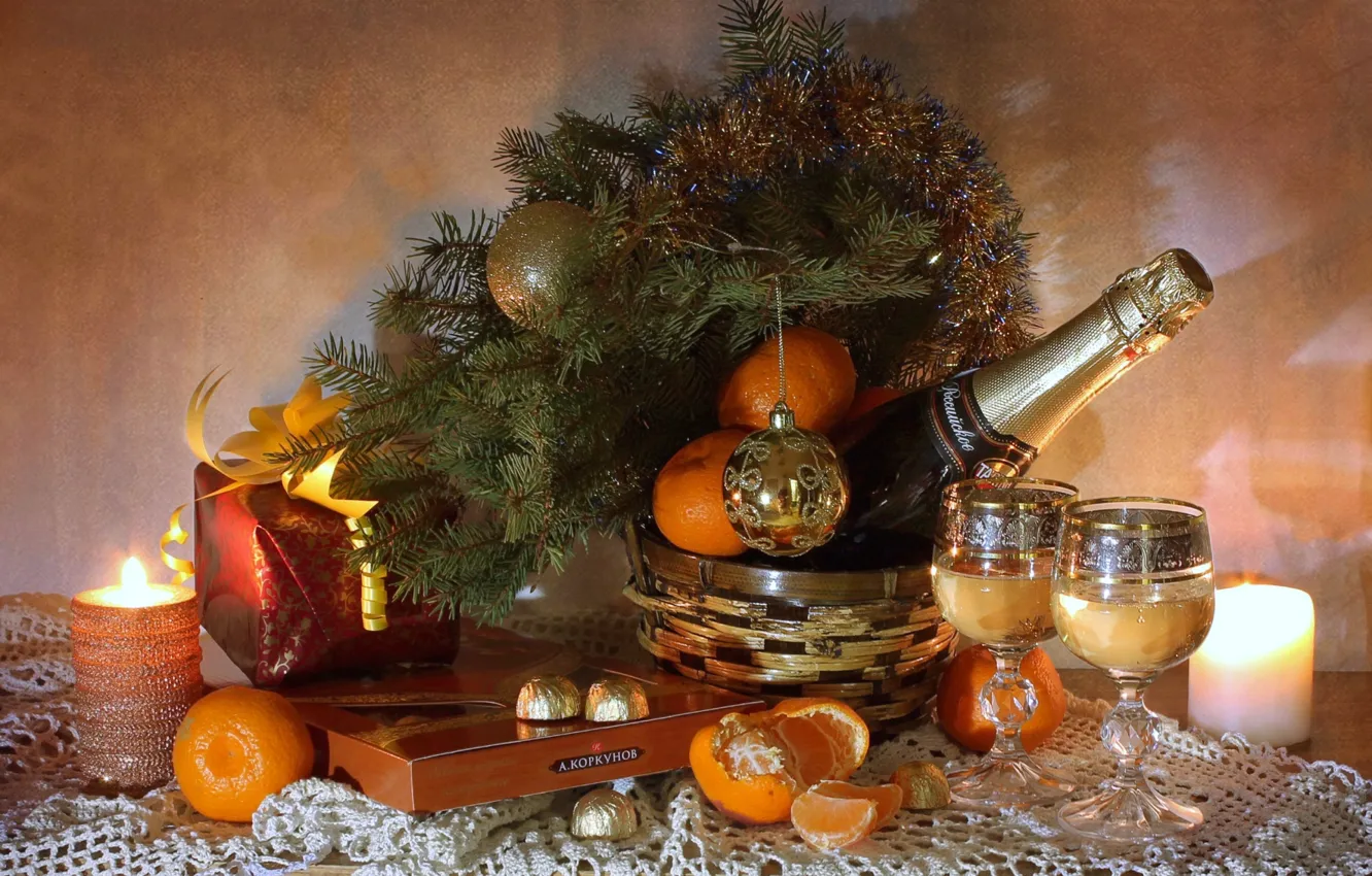 Photo wallpaper gift, tree, candles, glasses, candy, champagne, tangerines